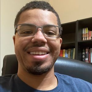 Meet your Posher, Troy